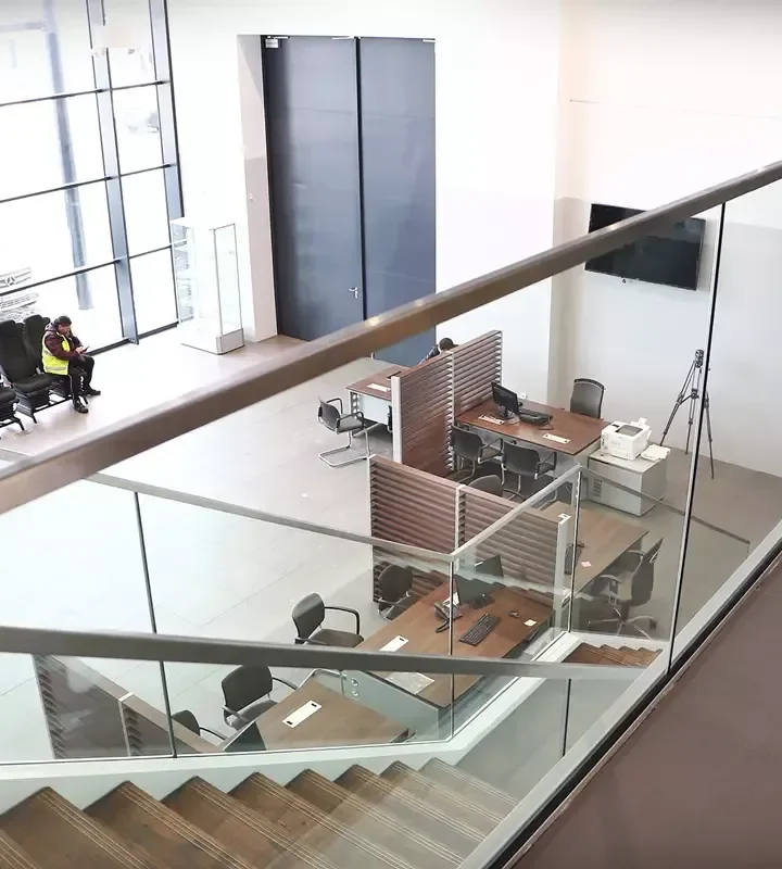 Balustrady malowane proszkowo – kolor, trwałość i dowolność formy